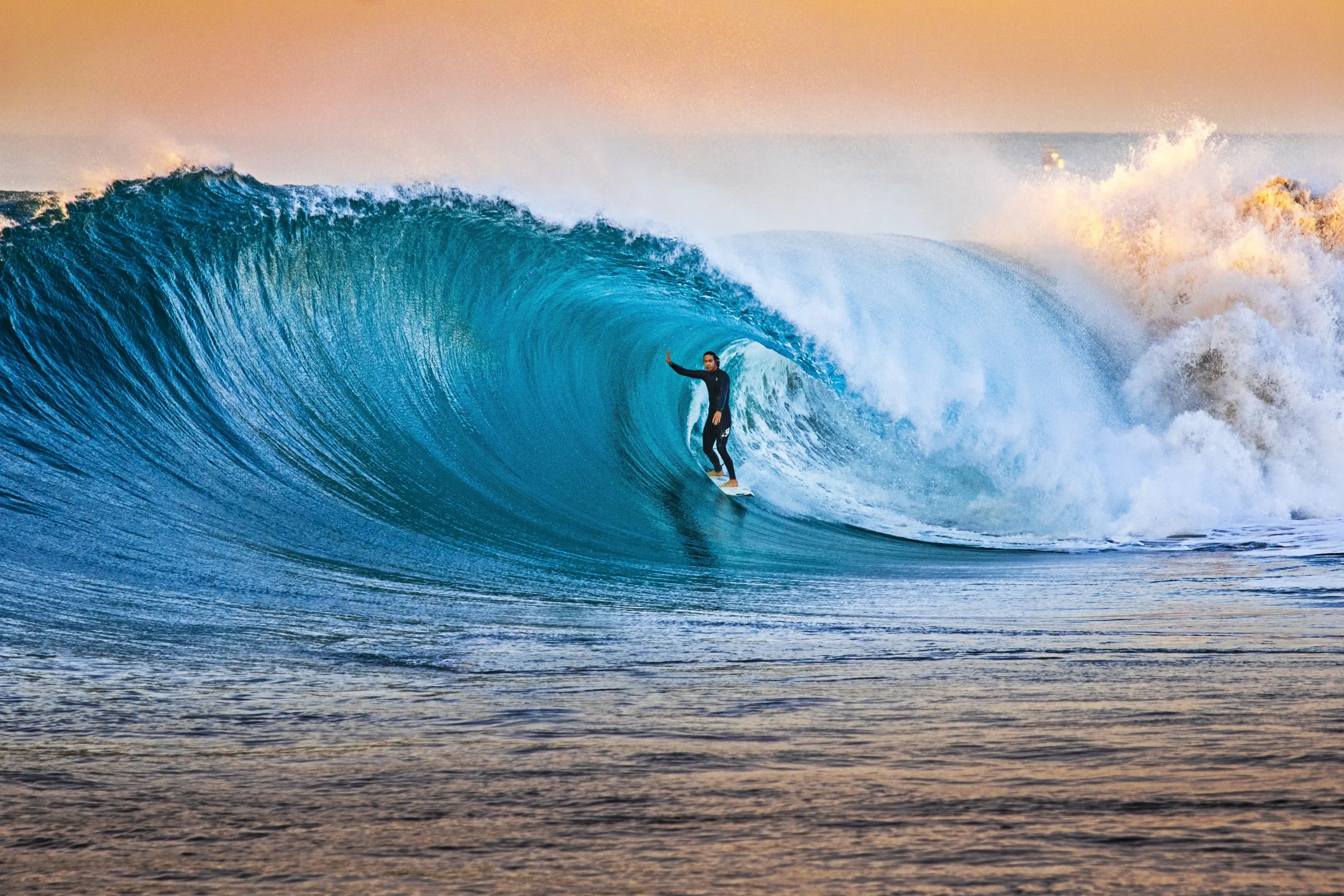 traje para surfear en Chile